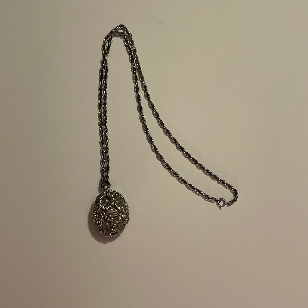 Vintage Endura Modernist Flower Motif Swiss Made Pendant Watch